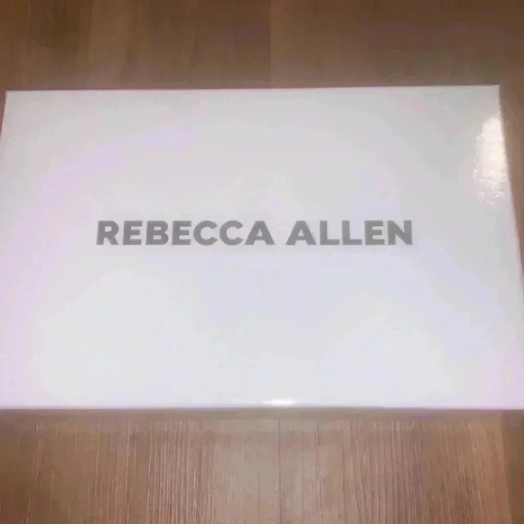 Rebecca Allen Nude Pump - Picture 10 of 10